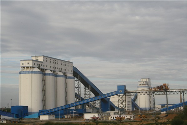 朗润承接榆林市榆神榆树湾煤矿公司多种大型设备进口项目